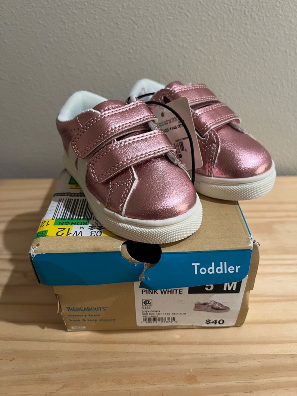 NWT Toddler Size 5 Pink & White Metallic Strap Sneakers